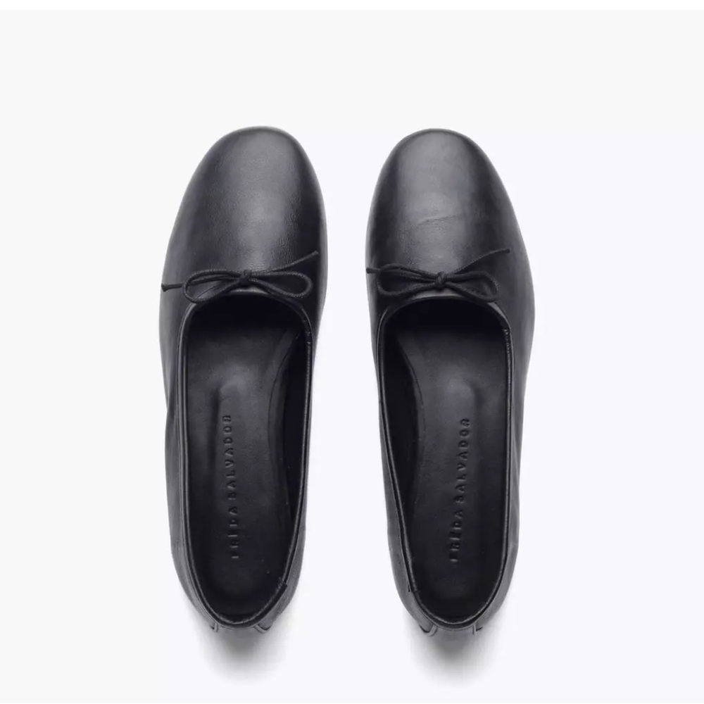 NWT Freda Salvador women's roma round toe ballet flats for women - size 10